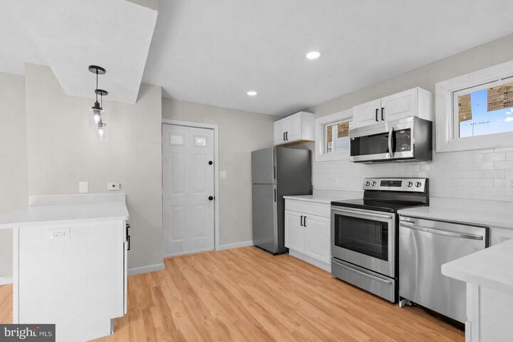 Property Photo:  852 50th Place NE  DC 20019 