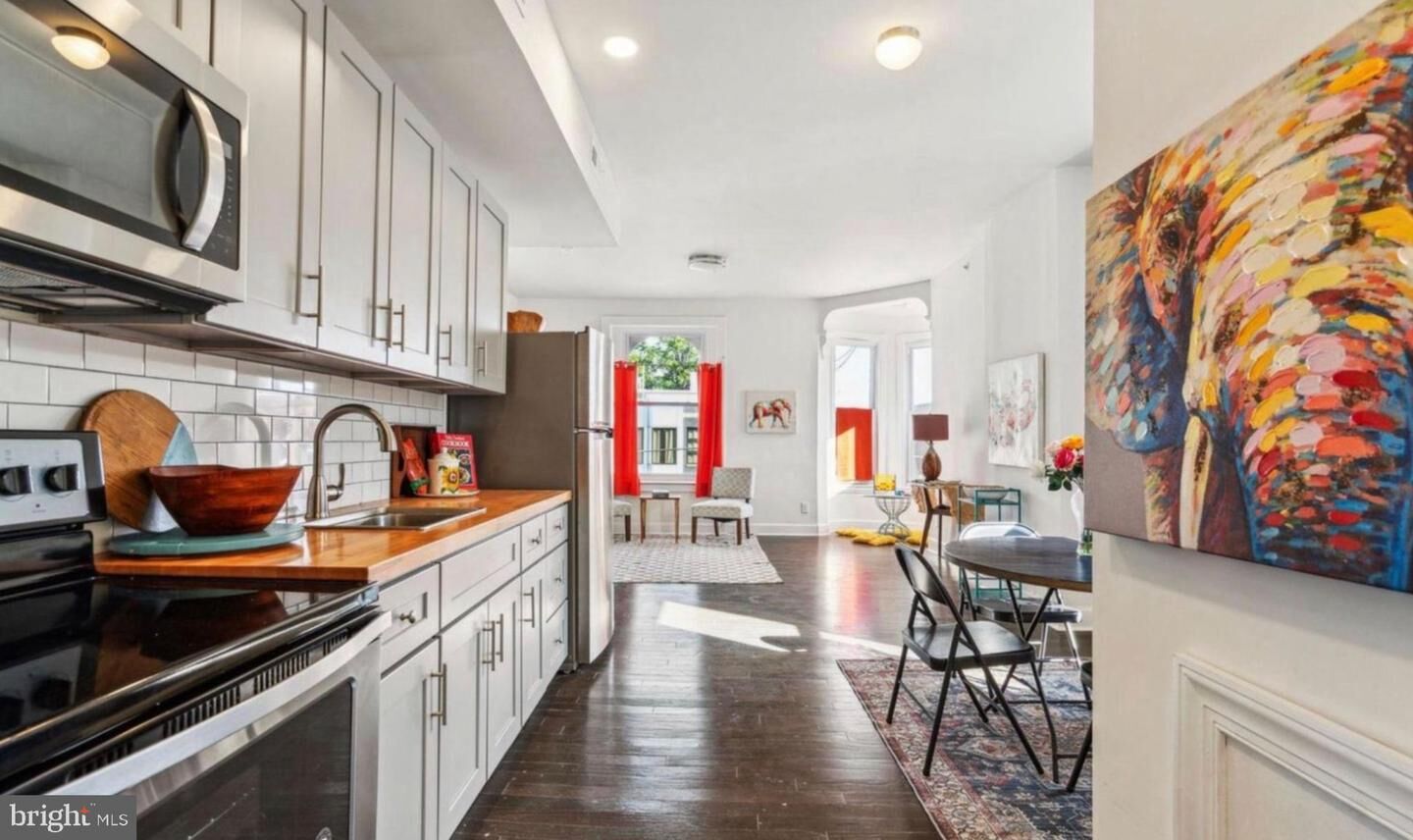 Property Photo:  2814 W Oxford Street 3  PA 19121 