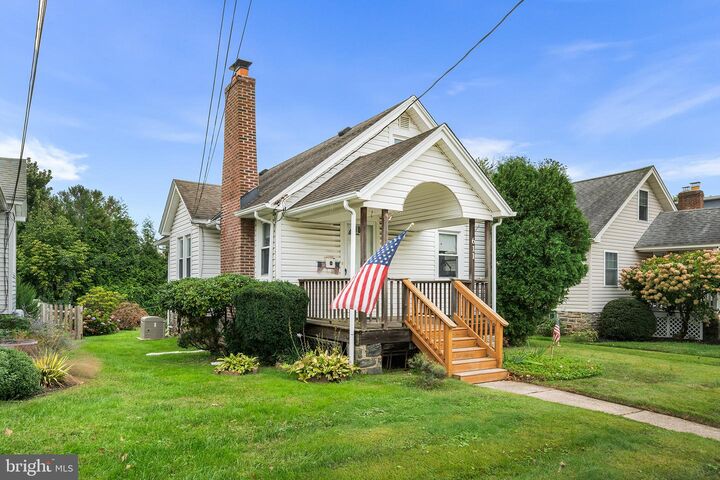 Property Photo: 611 Furlong Avenue PA 19083