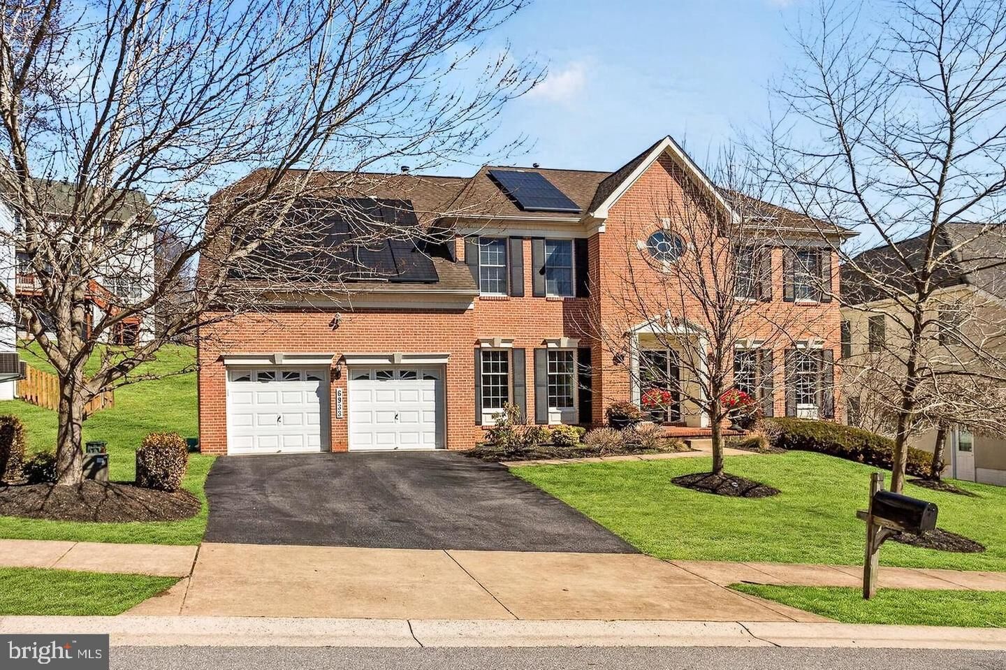 Property Photo: 6933 Sandy Creek Court MD 21029