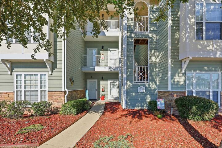 Property Photo:  84 Addison Cottage Way 311  SC 29576 