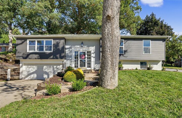 Property Photo:  254 NE Brentwood Circle  IA 52402 