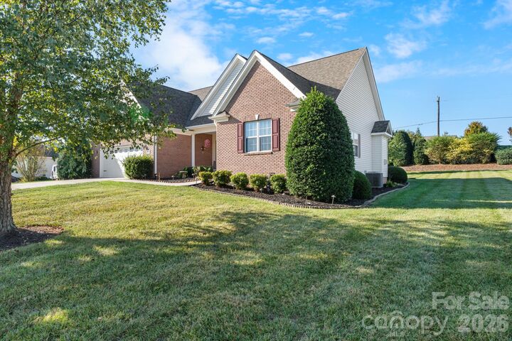 Property Photo:  117 W Vista View Place  NC 28117 