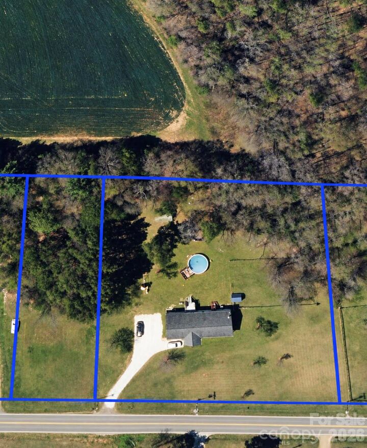 Property Photo: 2530 Gaffney Road NC 28114