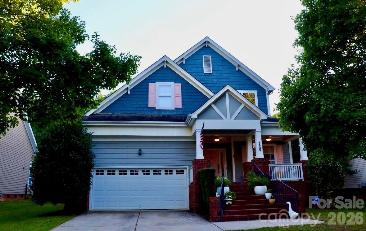 Property Photo: 5809 Mantario Drive NC 28269