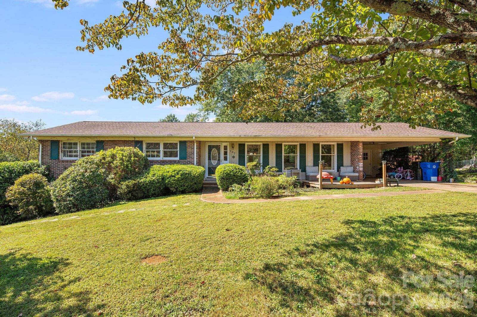 Property Photo:  147 Ridgeland Drive  NC 28139 