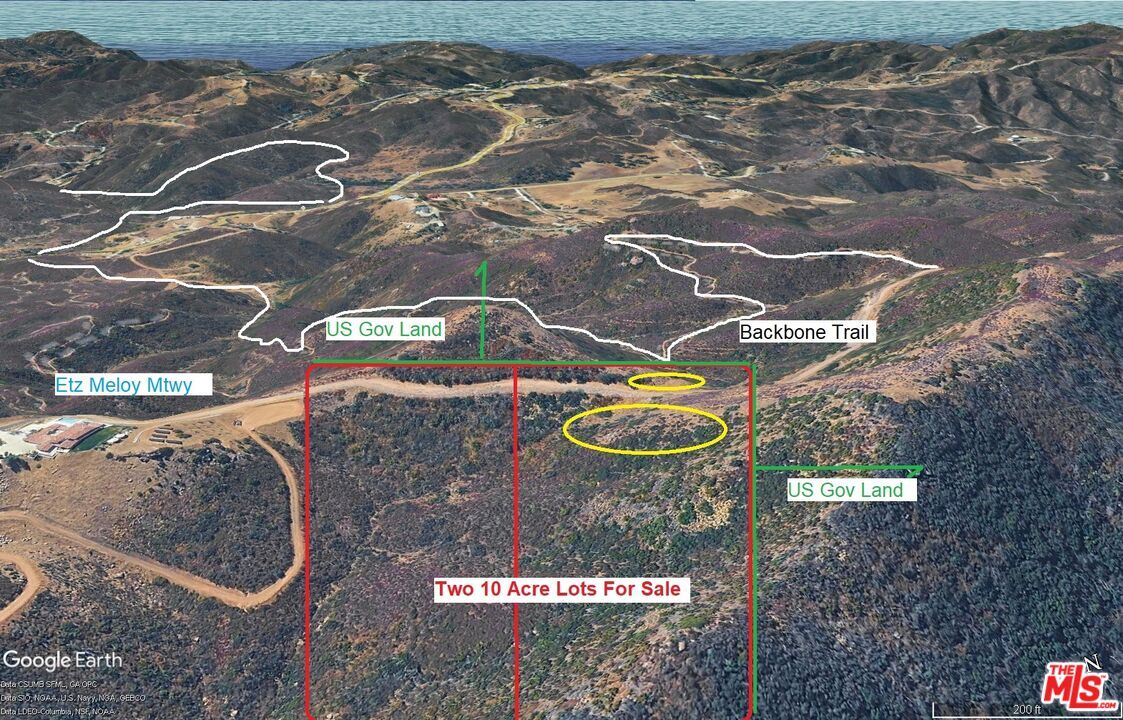 Property Photo:  33069 Mulholland Hwy Dr  CA 90265 