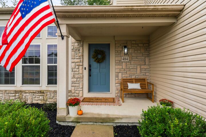 Property Photo: 484 Ironhorse Drive OH 43015