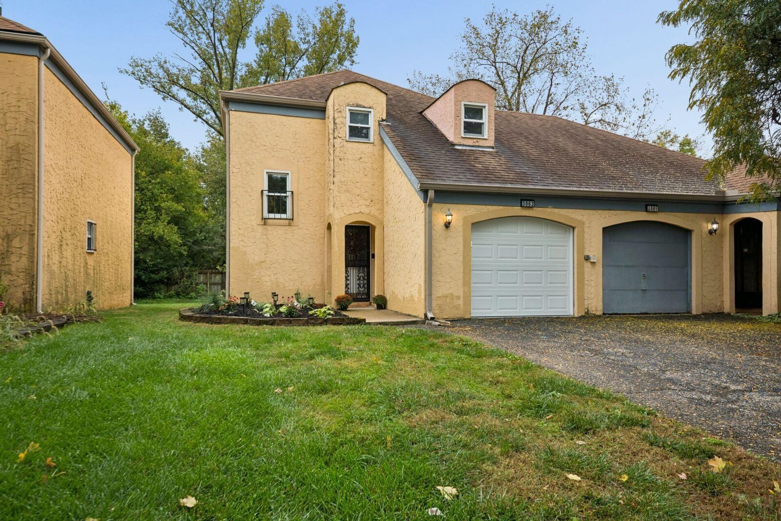 Property Photo: 3063 Clairpoint Way OH 43227