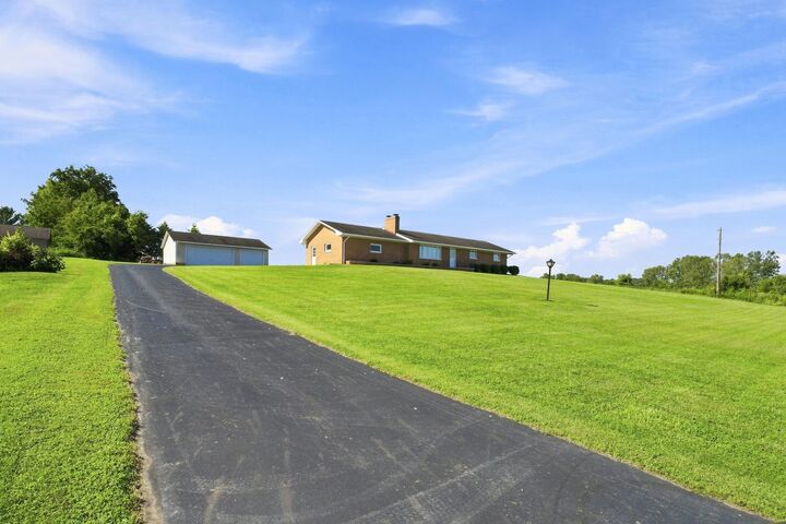 Property Photo:  2464 Lees Road  OH 43055 