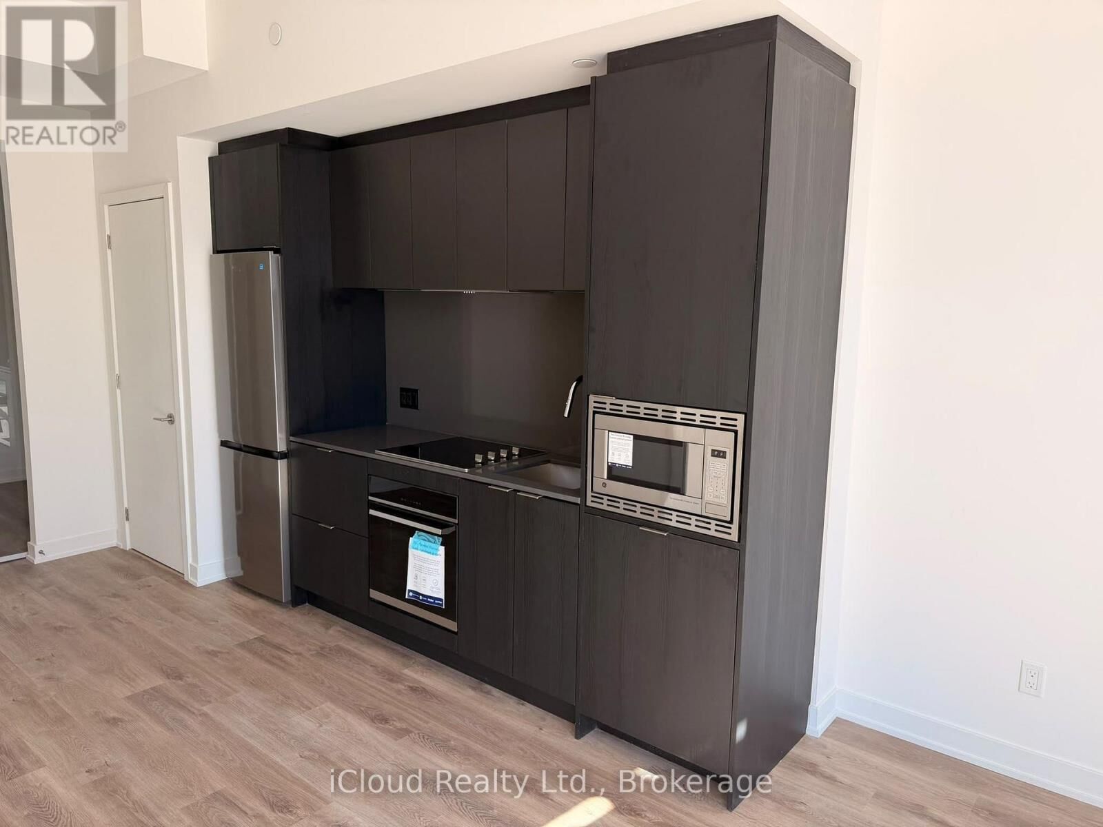 Property Photo:  91 John Street North Street 508  ON L8R 1H7 