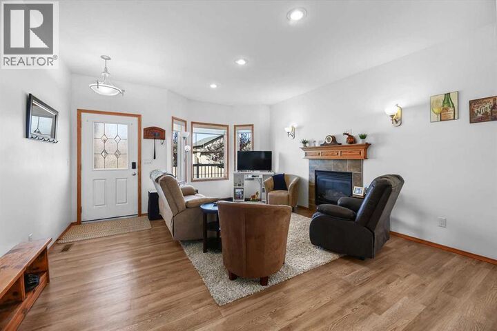Property Photo:  41 Ebony Street  AB T4L 0C8 