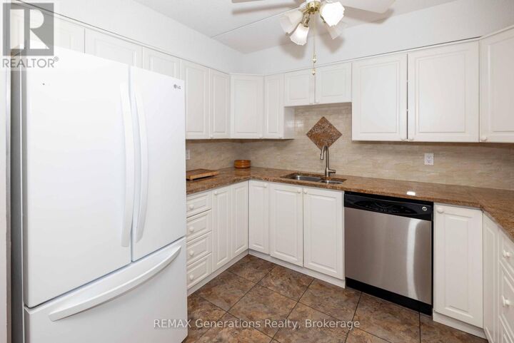 Property Photo:  800 Gordon Street 207  ON P7E 6N8 