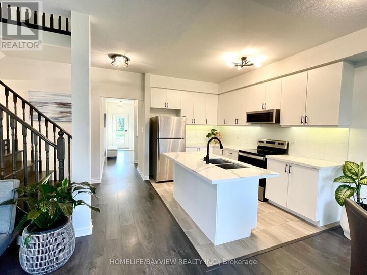 Property Photo:  128 Village Gate Drive  ON L9Z 0J7 