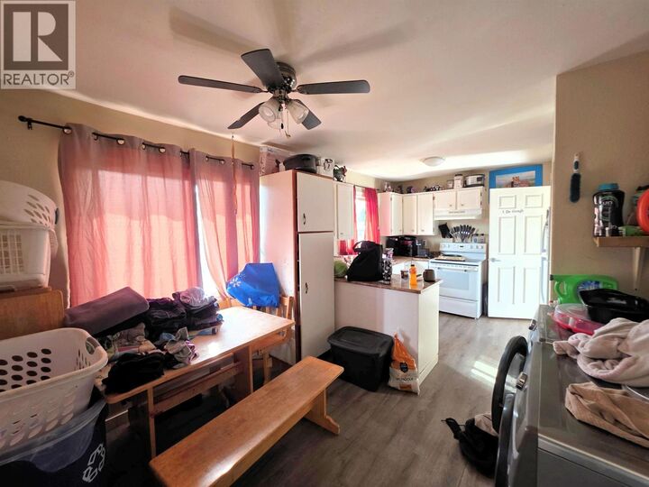 Property Photo: 1462 Milburn Avenue BC V2L 5A5