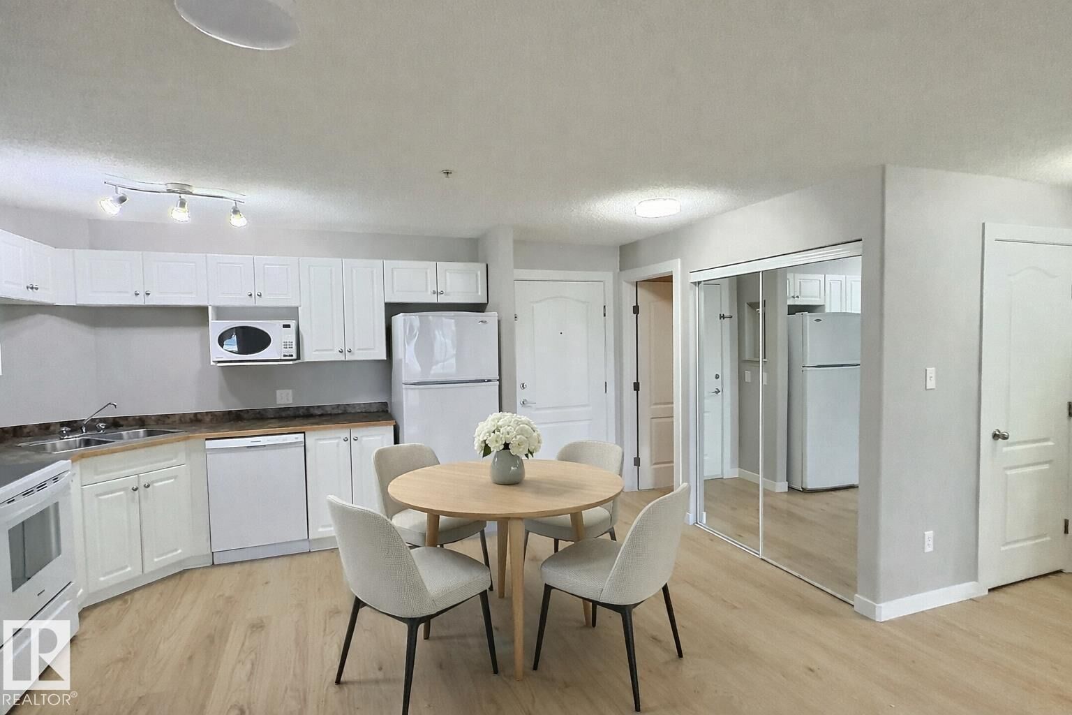 Property Photo:  #103 5350 199 St NW  AB T6M 0A4 