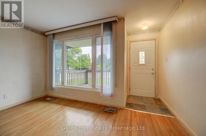 Property Photo:  6 Langstone Crescent  ON L7G 4N3 