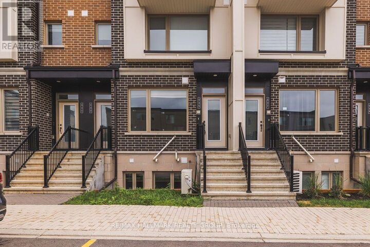 Property Photo:  535 Ozawa Private  ON K1K 4Z8 