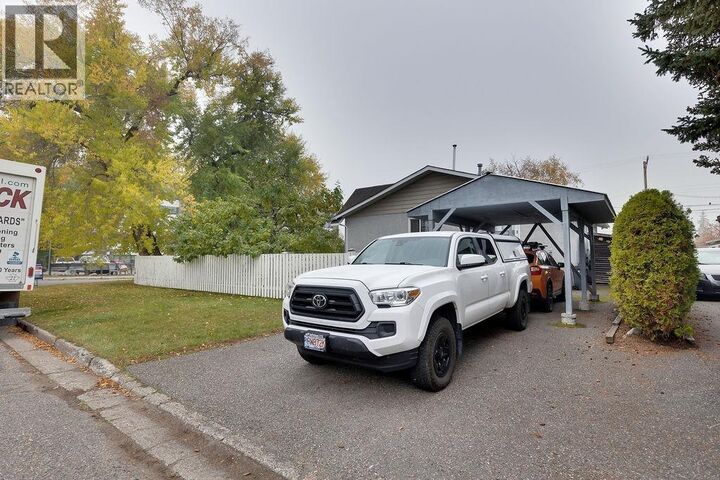 Property Photo: 2108 6th Avenue BC V2M 6E4