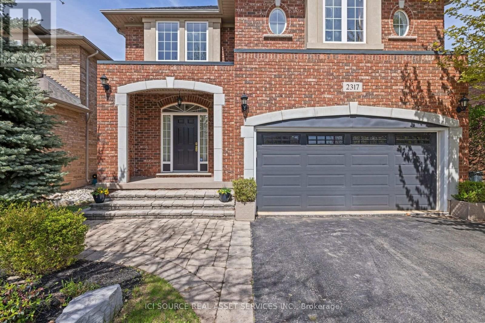 Property Photo:  2317 Parkglen Avenue  ON L6M 4R3 
