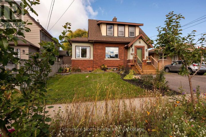 Property Photo:  90 Peter Street  ON P7A 5H3 