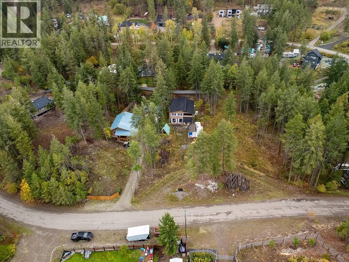 Property Photo:  861 Balsam Road  BC V1Z 3V8 