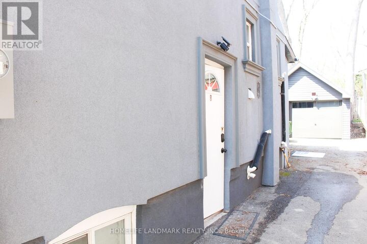 Property Photo:  38 Glenvalley Drive  ON M6M 4V9 
