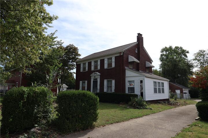 Property Photo:  434 Crawford Street  IL 61944 