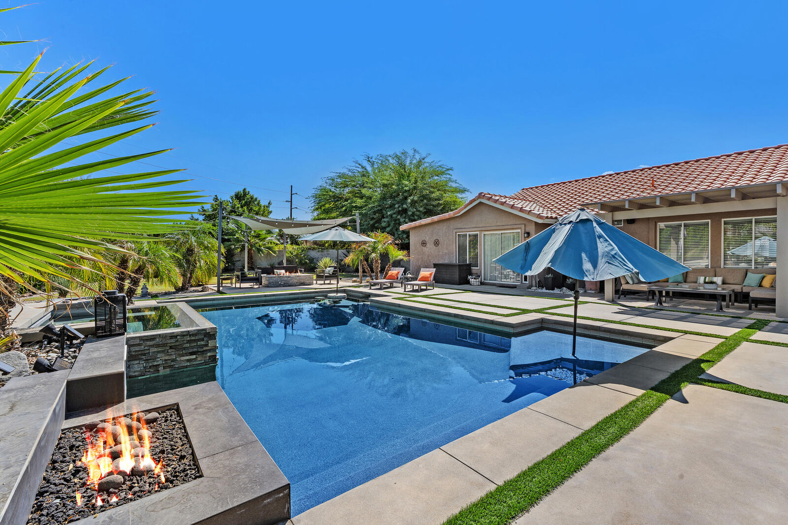 Property Photo:  78930 Sonesta Way  CA 92253 