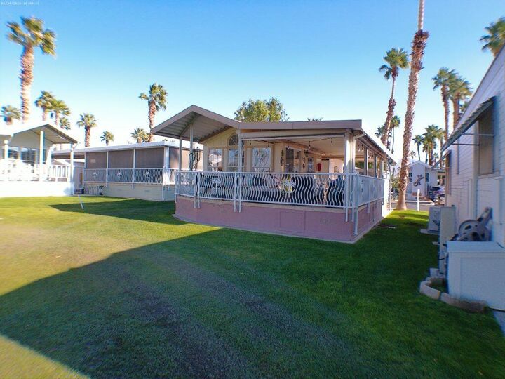 Property Photo: 84136 Ave 44, #262 CA 92203
