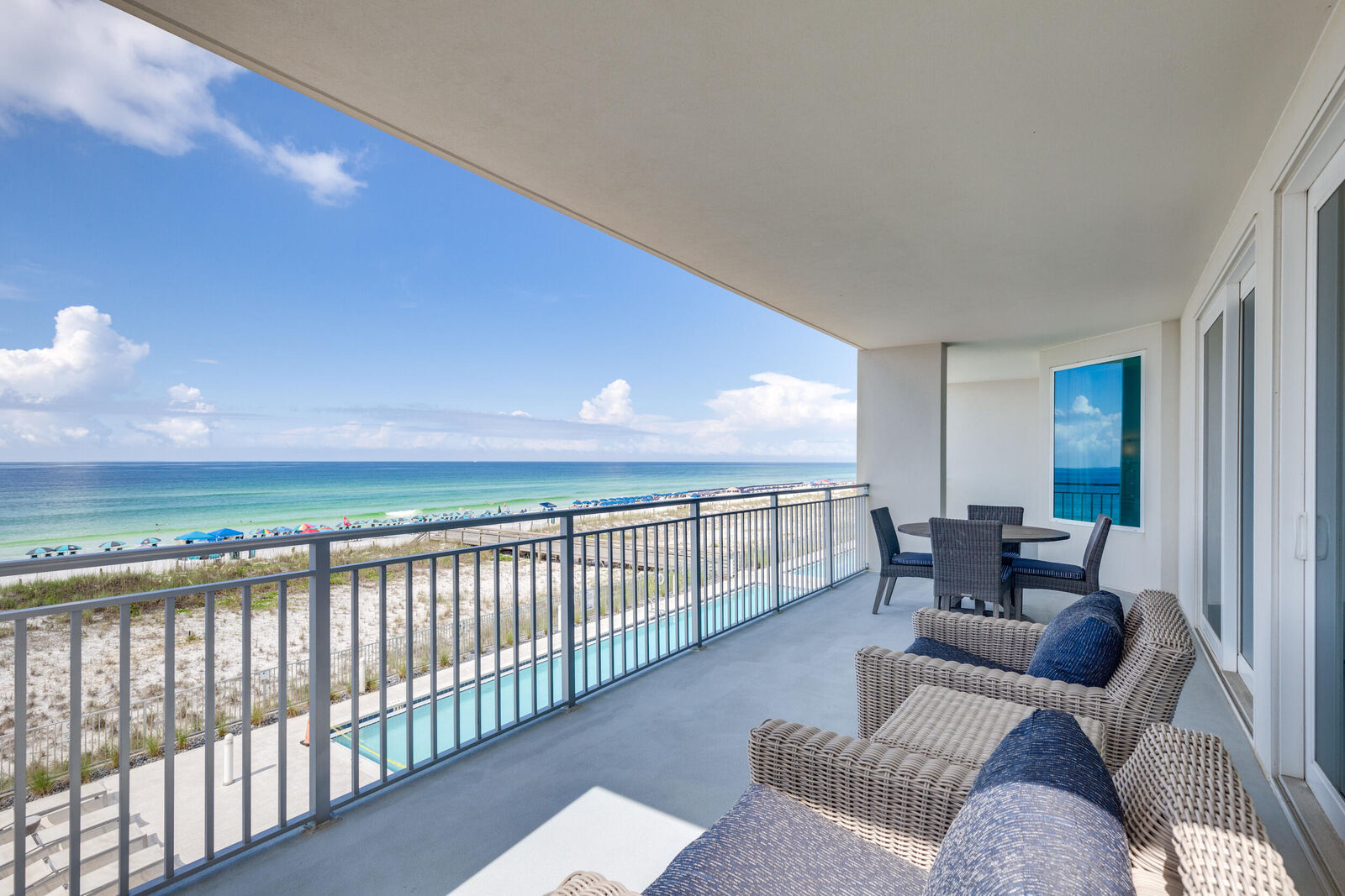 Property Photo: 858 Scallop Court Unit 301 FL 32548