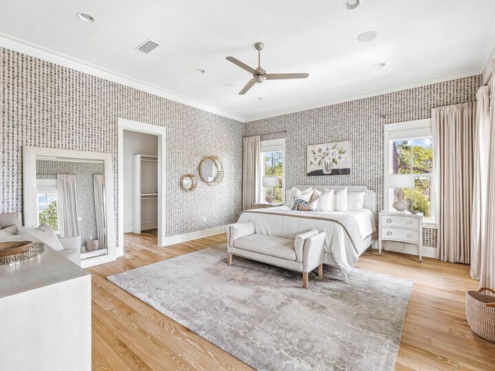 Property Photo: 668 E Royal Fern Way FL 32459