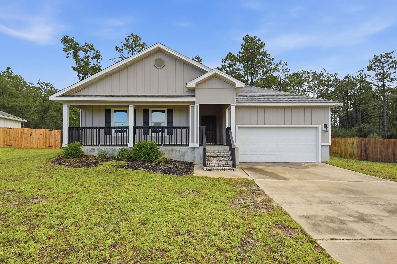 Property Photo:  3545 Sugar Maple Lane  FL 32539 