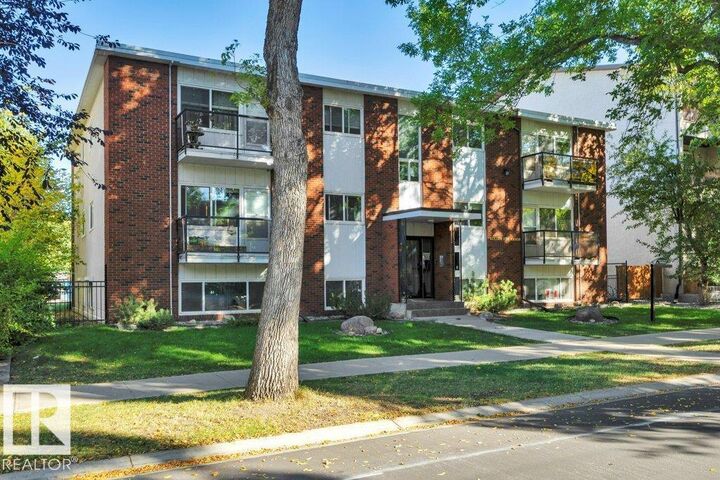Property Photo:  10540 80 Avenue NW 204  AB T6E 1V3 