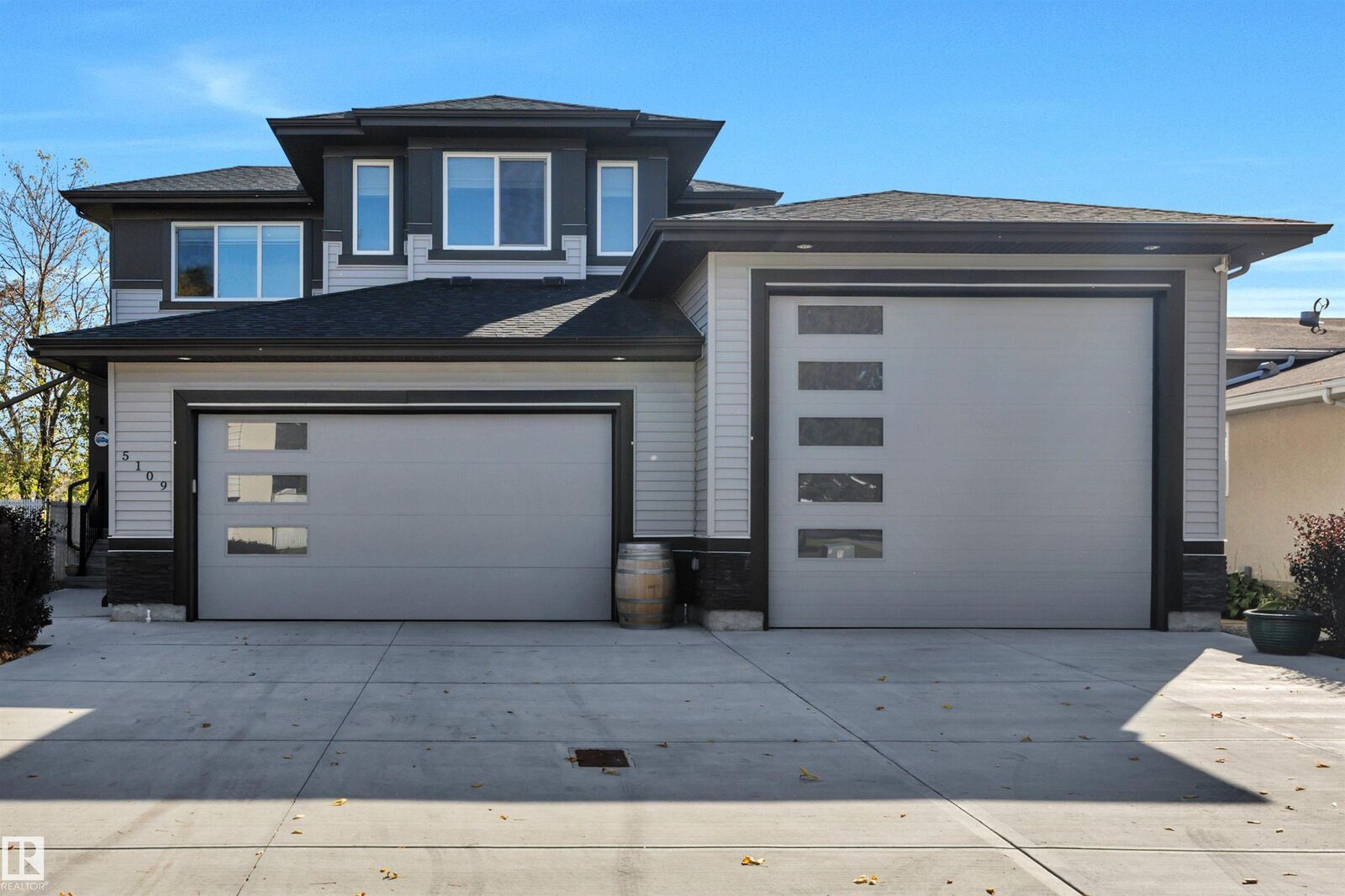 Property Photo: 5109 57 Avenue AB T9E 5S4