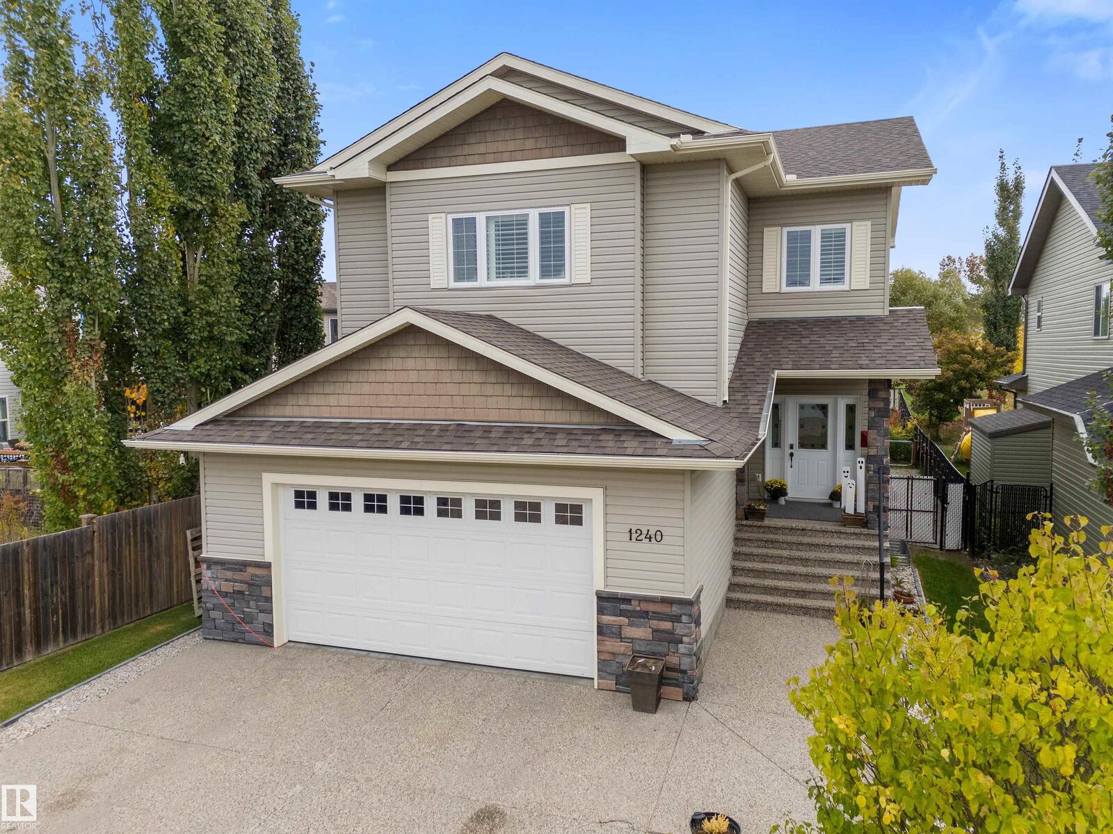 Property Photo: 1240 Westerra Crescent AB T7Z 0B2