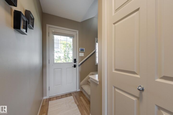 Property Photo:  2879 23 Street NW  AB T6T 0A2 