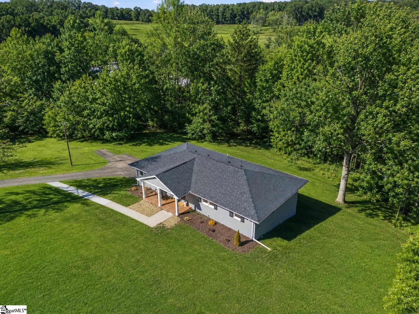 Property Photo:  115 Pinetree Lane  SC 29640 