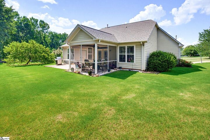 Property Photo:  120 Hubbard Lane  SC 29651-1055 