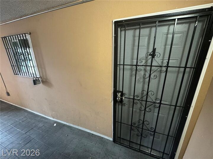Property Photo:  3520 Cambridge Street 4  NV 89169 