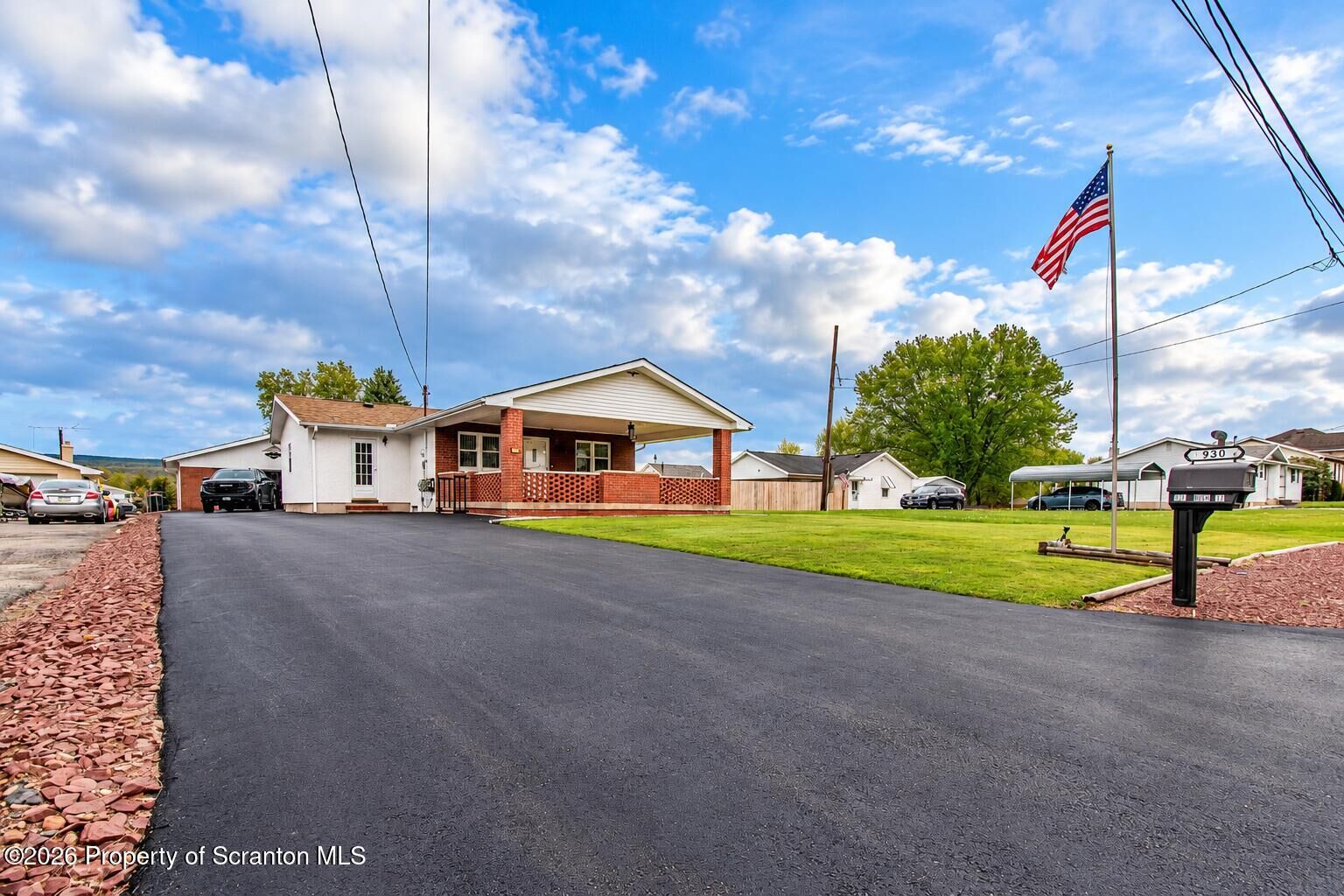 Property Photo:  930 Bush Street  PA 18447 