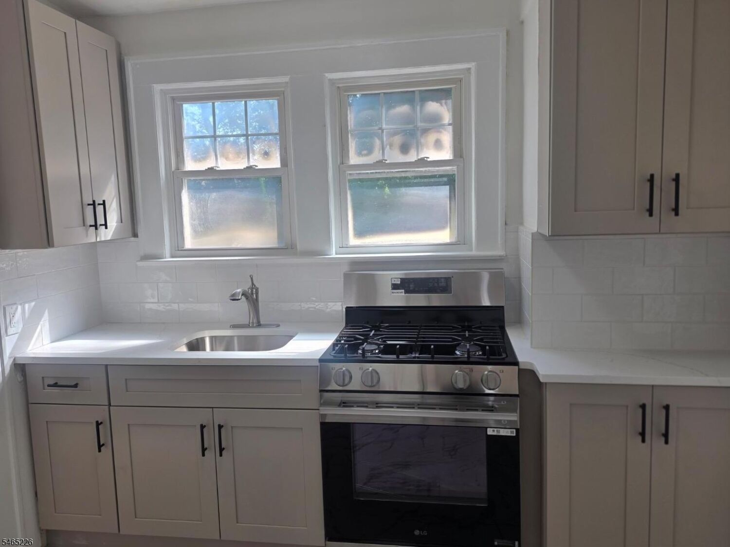 Property Photo:  29 Rich Street  NJ 07111 