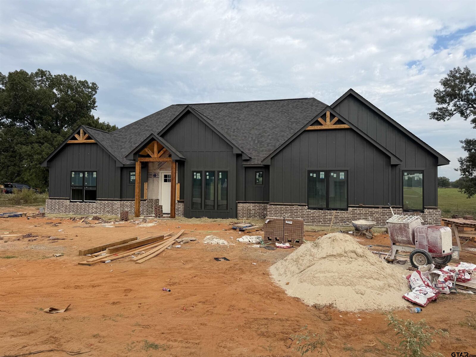 Property Photo: 13844 Luka Lane TX 75704