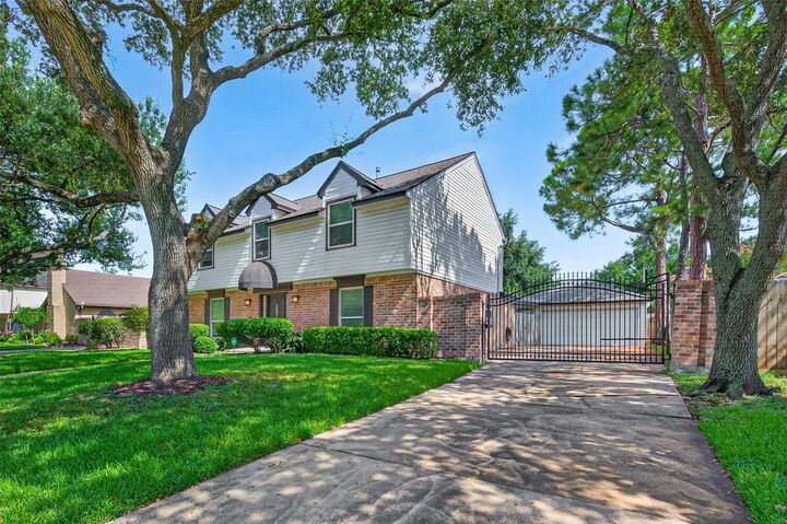 Property Photo:  11315 Olympia Drive  TX 77077 