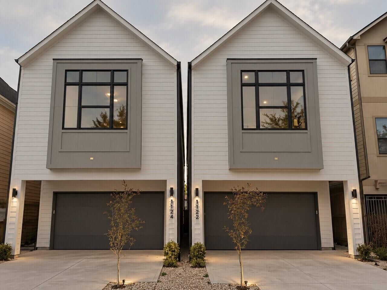 Property Photo:  1122 Robbie Street  TX 77009 