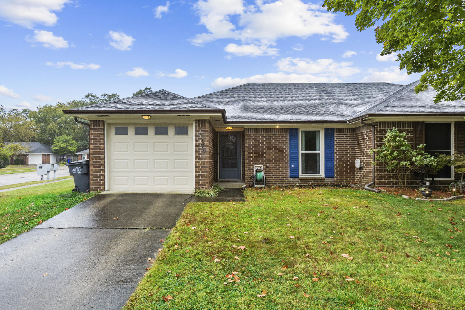 Property Photo:  1575 Trent Boulevard  KY 40515 