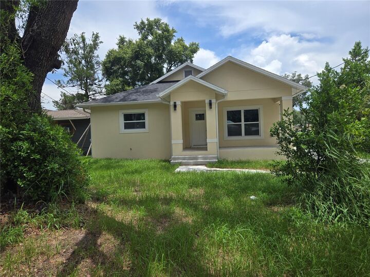 Property Photo:  704 E Orchid Avenue  FL 33612 