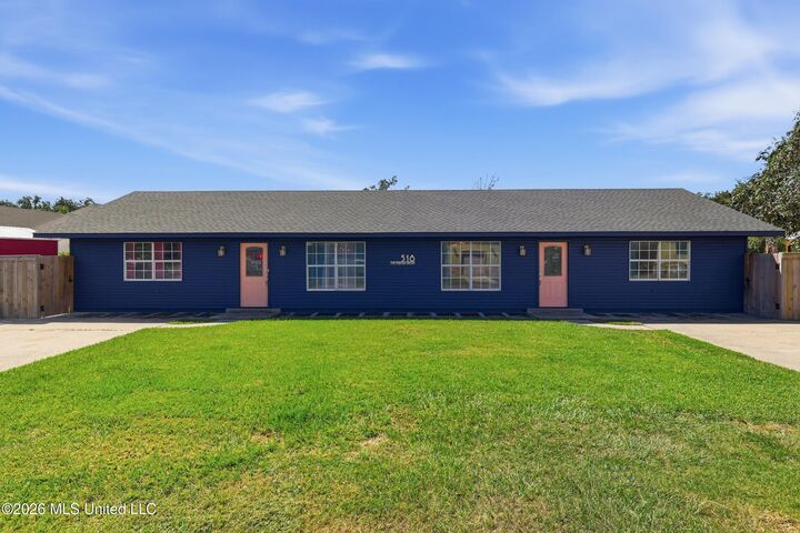 Property Photo:  518 Genin Street  MS 39520 