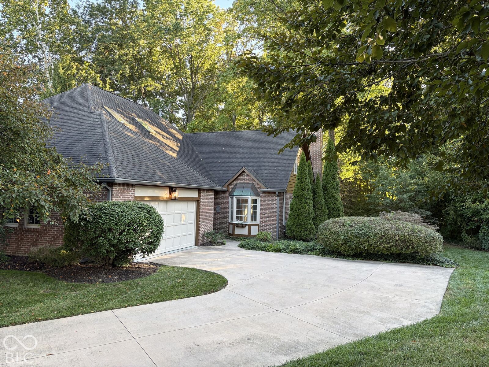 Property Photo: 2065 Oldfields Circle South Drive IN 46228