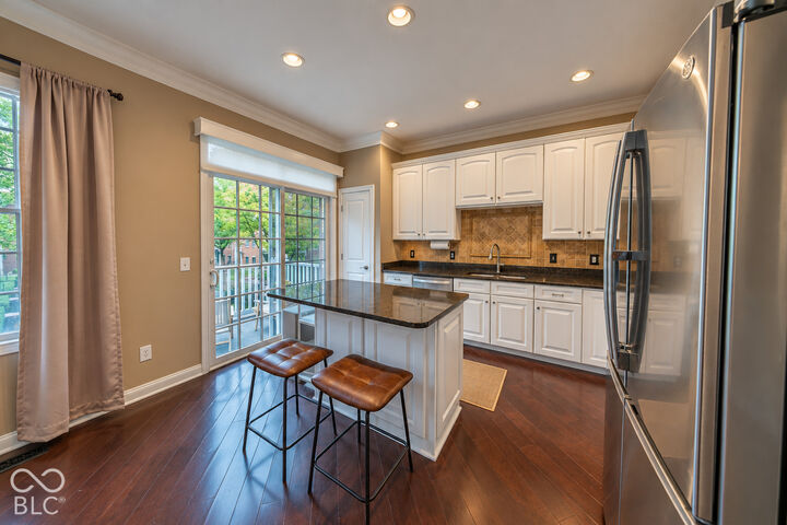 Property Photo:  2207 Glebe Street  IN 46032 